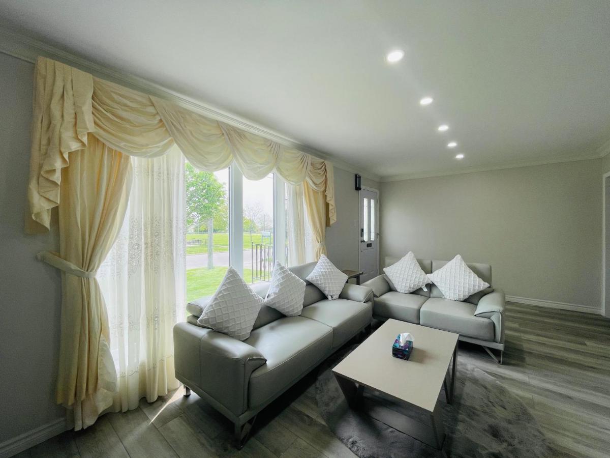 Luxurious Cozy House In Bluffs With Lake View Villa Toronto Dış mekan fotoğraf